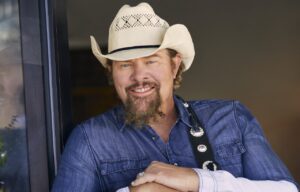 Toby Keith Feeling Good, Hoping to Return to Stage Soon