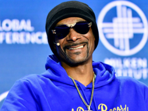 Snoop Dogg Calls Out Streaming Industry for Not Paying Artists Fairly